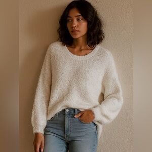 JohnPaulRichard Cozy White Sweater L Cottagecore Quiet Luxury Vanilla Girl